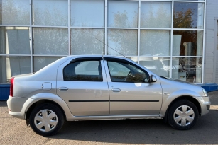 RENAULT LOGAN