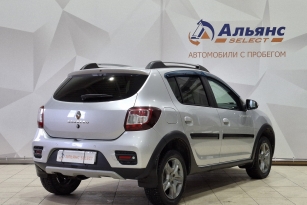 RENAULT SANDERO