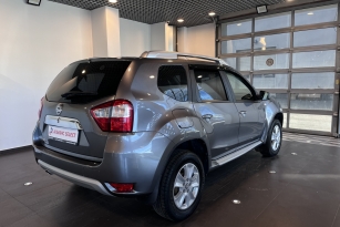 NISSAN TERRANO