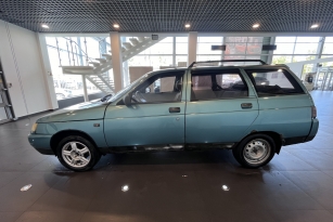 LADA 2111