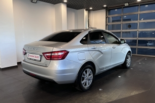 LADA VESTA