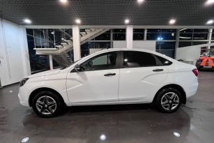 LADA VESTA