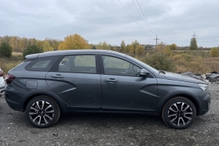 LADA VESTA