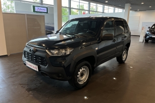 LADA NIVA TRAVEL