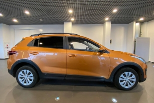 KIA RIO X-LINE