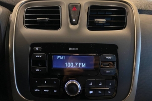 RENAULT SANDERO