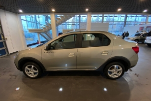 RENAULT LOGAN