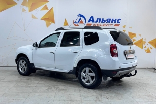 RENAULT DUSTER