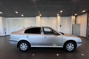 SKODA OKTAVIA