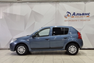 RENAULT SANDERO
