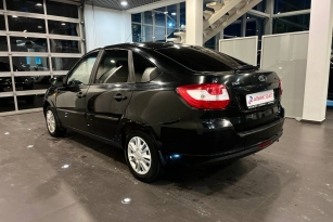 LADA GRANTA