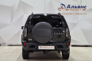 LADA NIVA TRAVEL