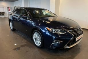 LEXUS ES250