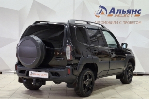 LADA NIVA TRAVEL