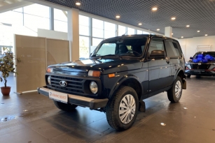 LADA 2121