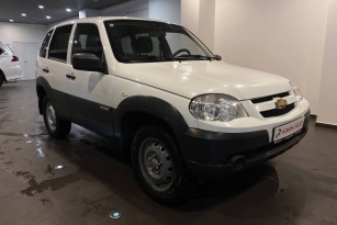 CHEVROLET NIVA