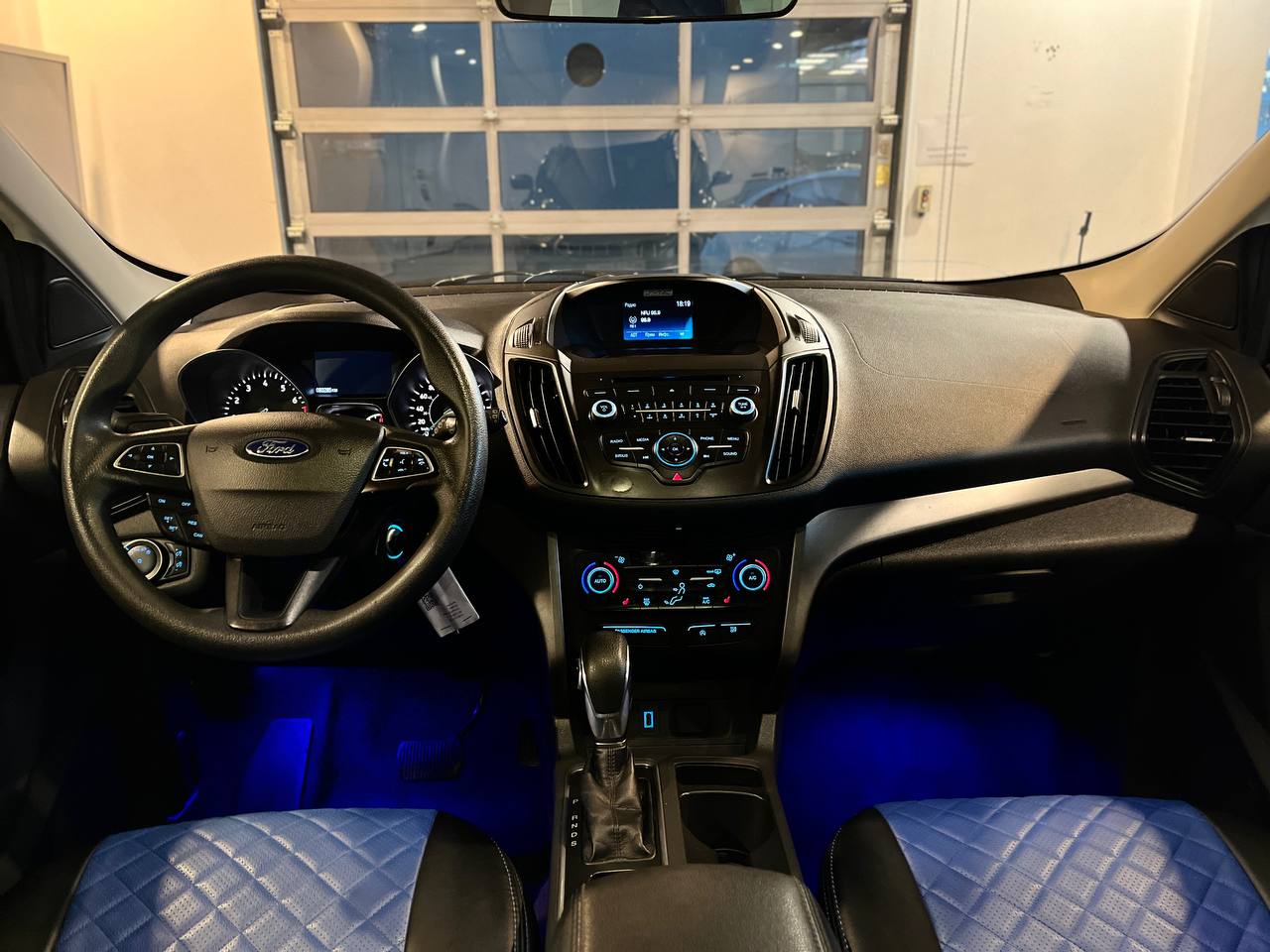 FORD ESCAPE