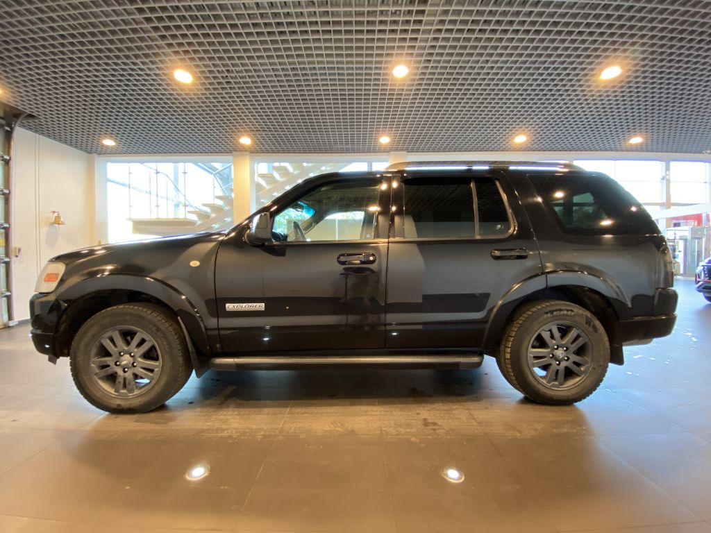 FORD EXPLORER