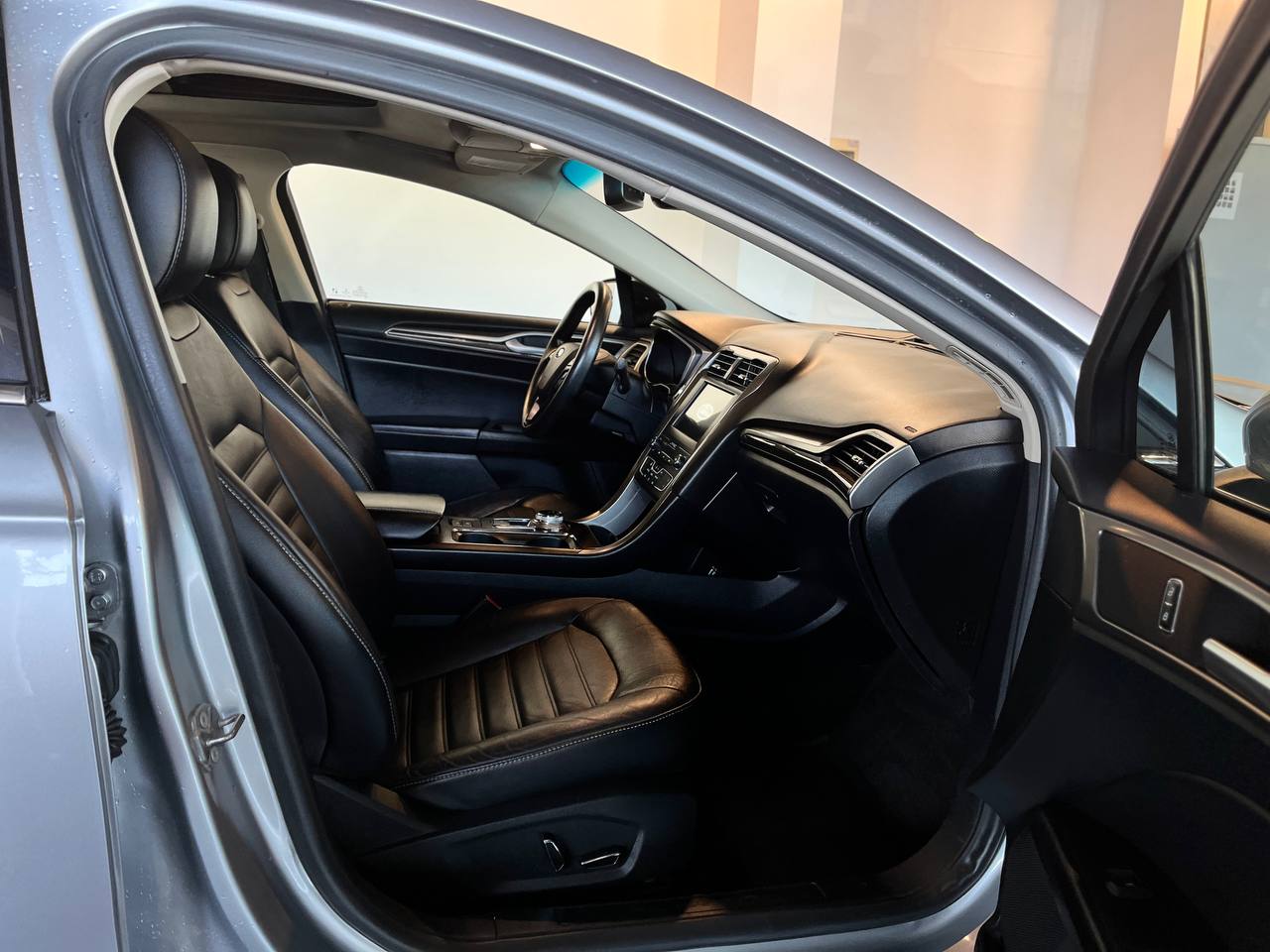 FORD FUSION