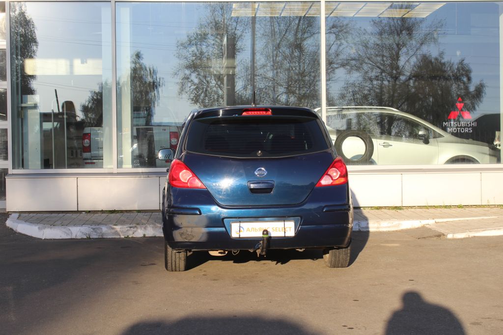 NISSAN TIIDA 2012 г.