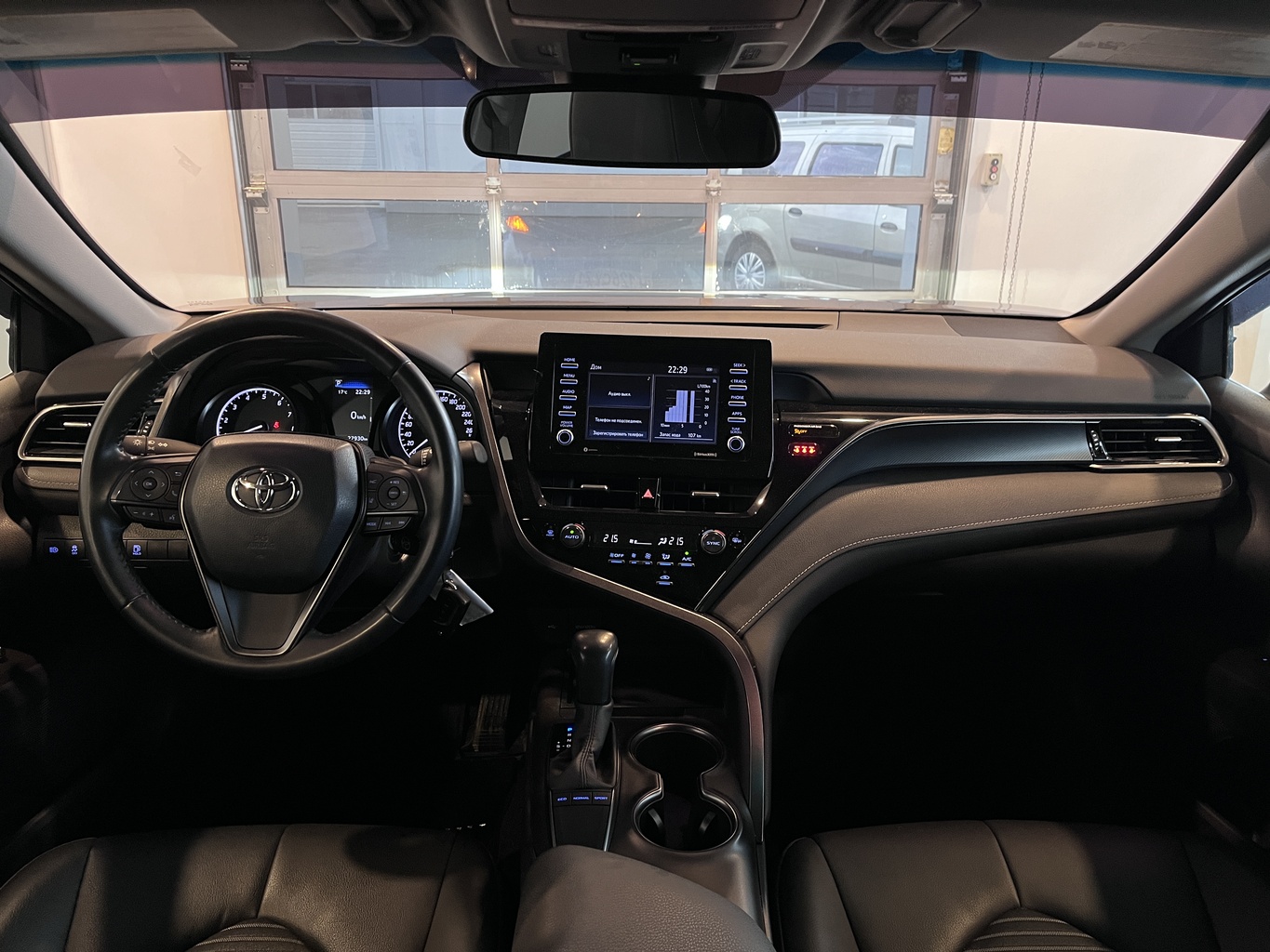 TOYOTA CAMRY
