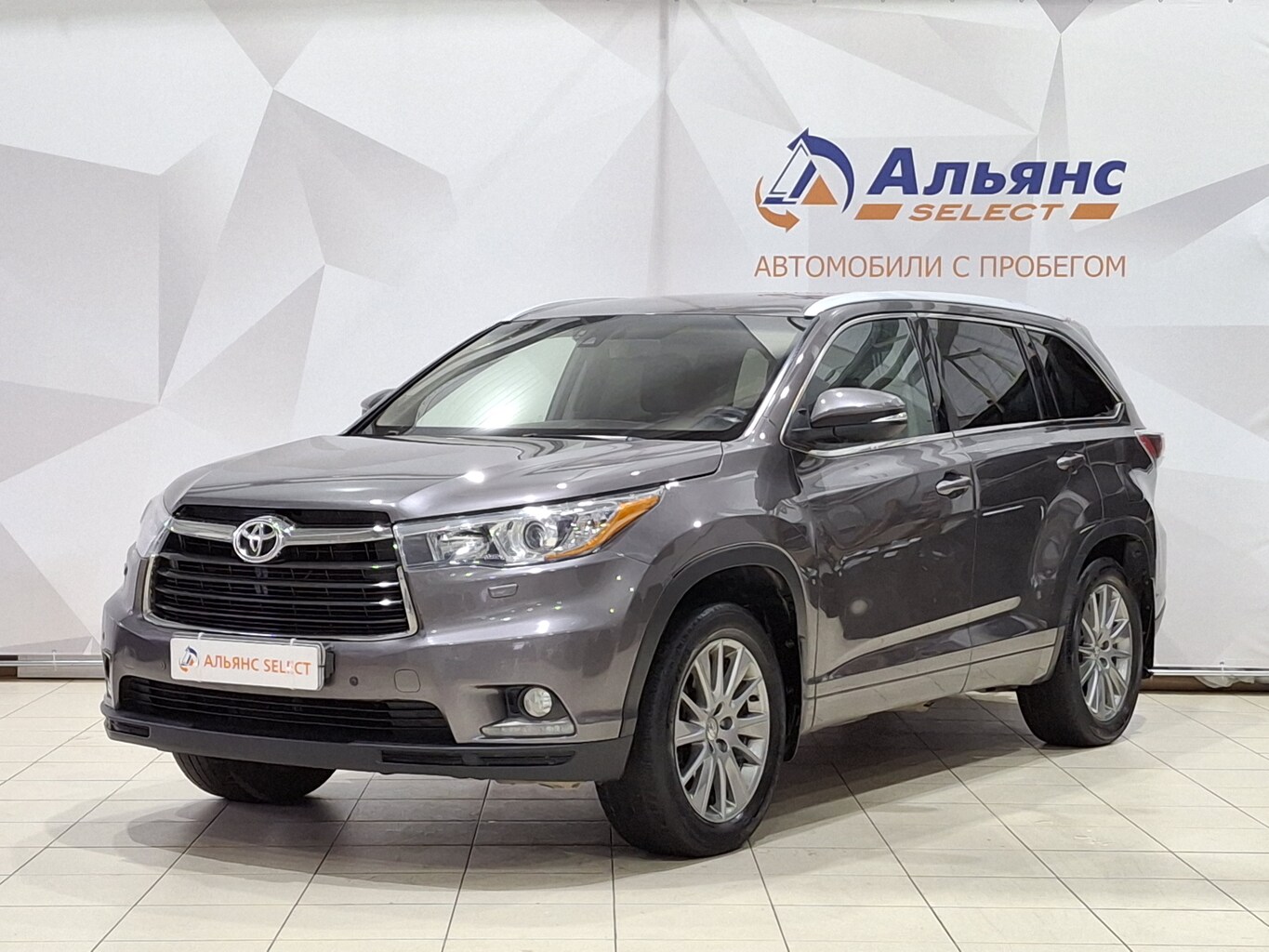 TOYOTA HIGHLANDER