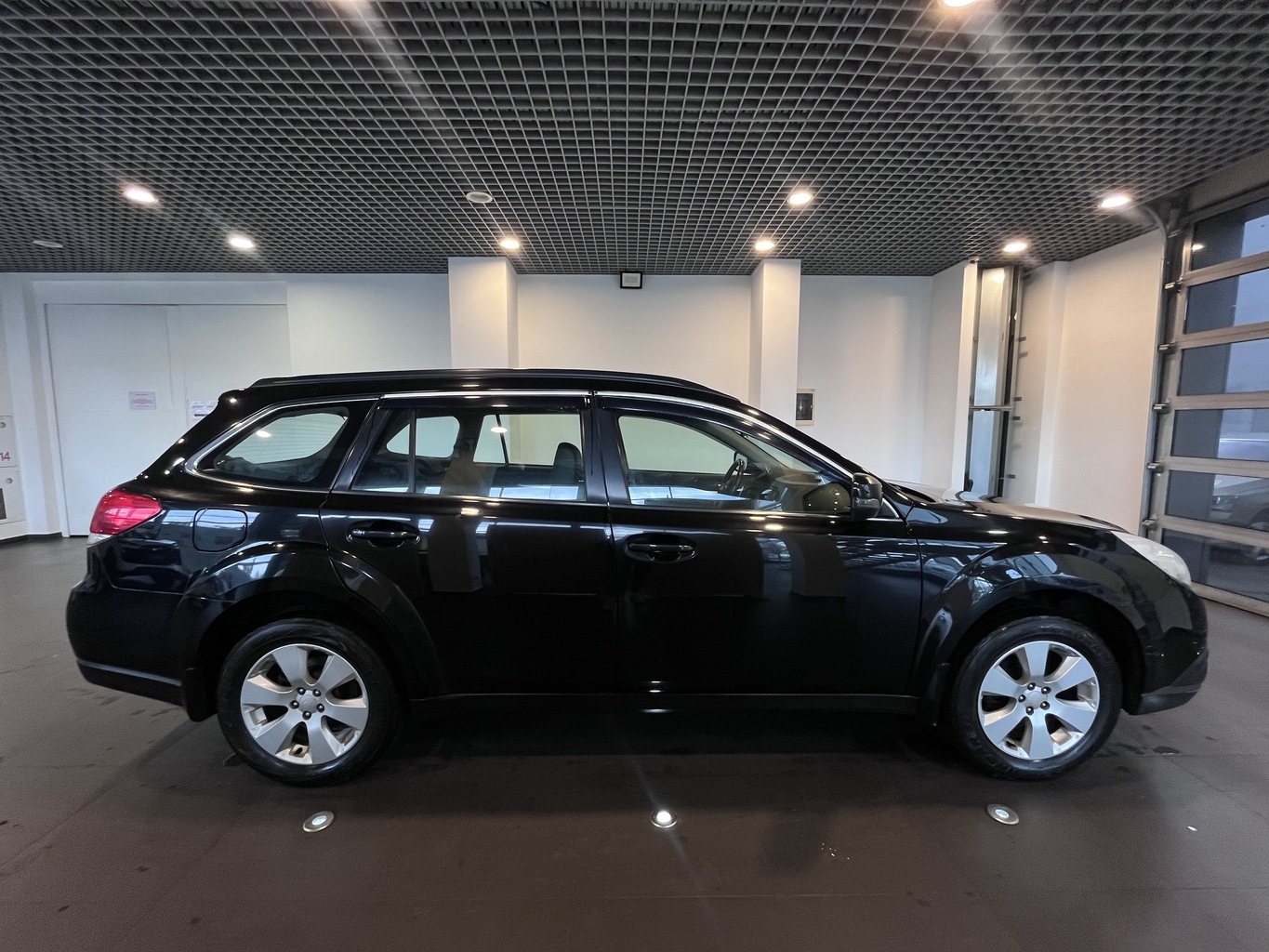 SUBARU OUTBACK