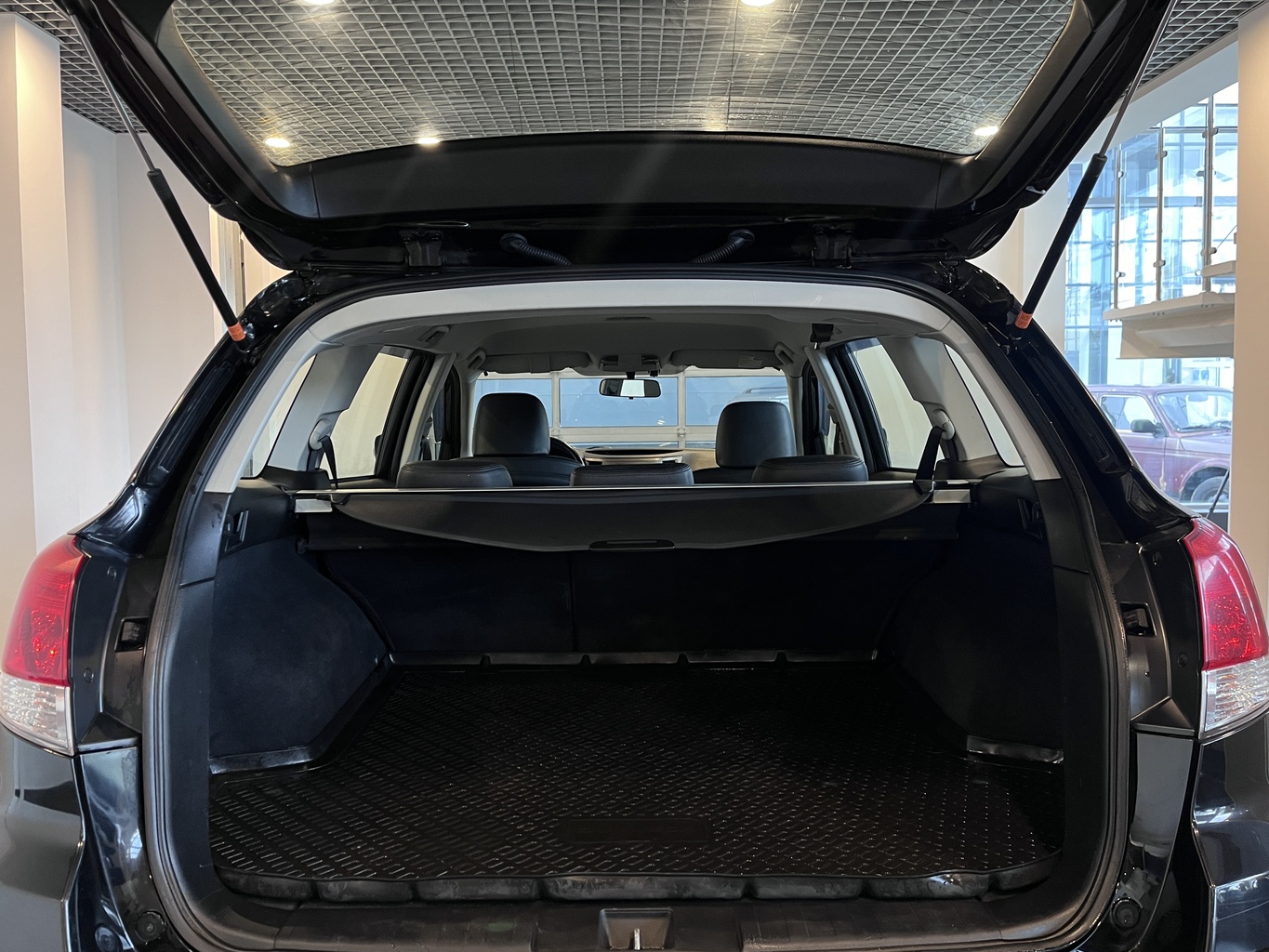 SUBARU OUTBACK