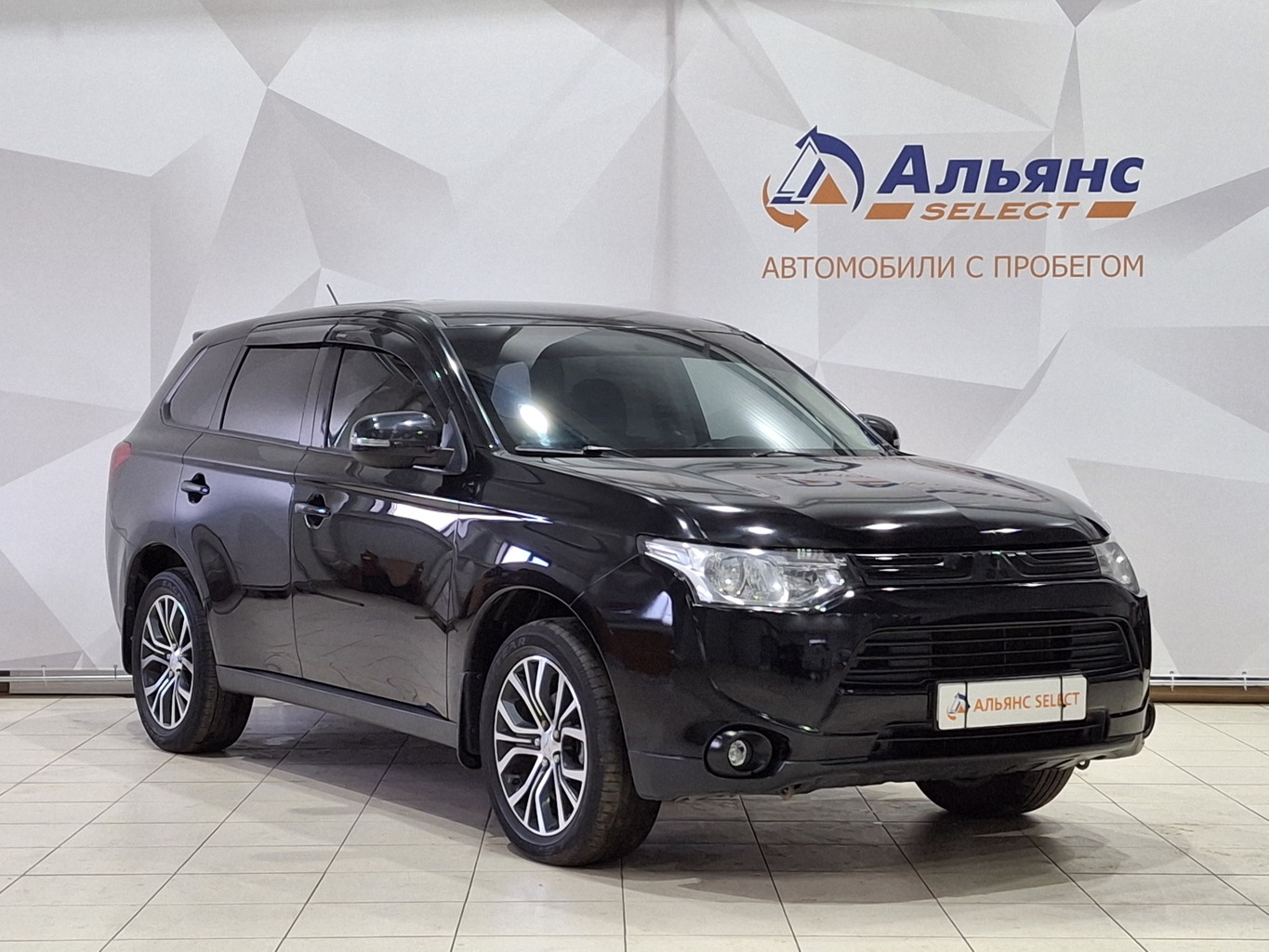 MITSUBISHI OUTLANDER