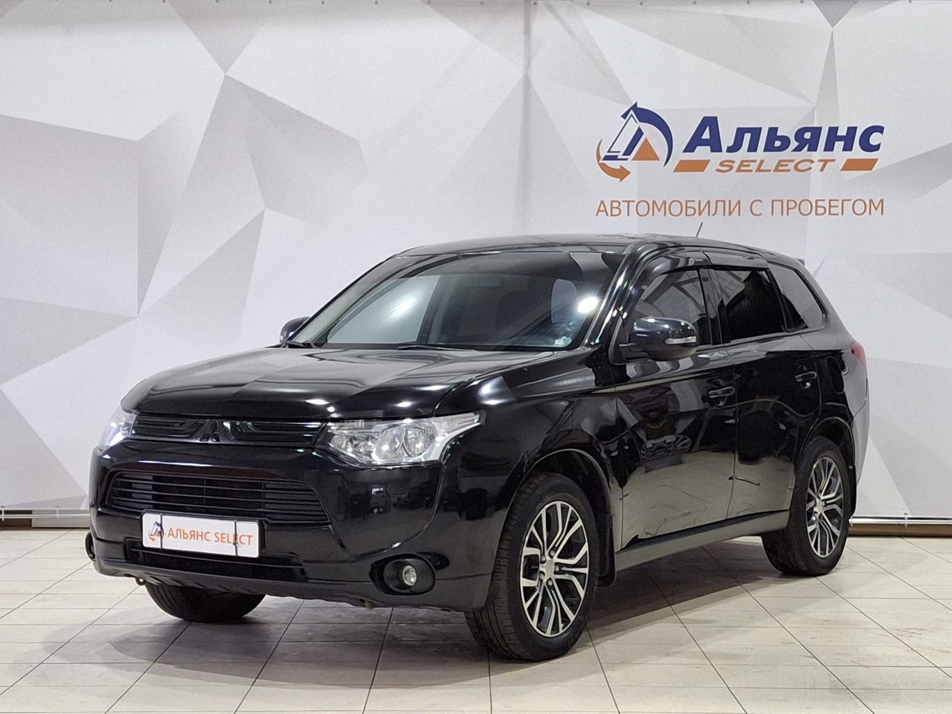 MITSUBISHI OUTLANDER