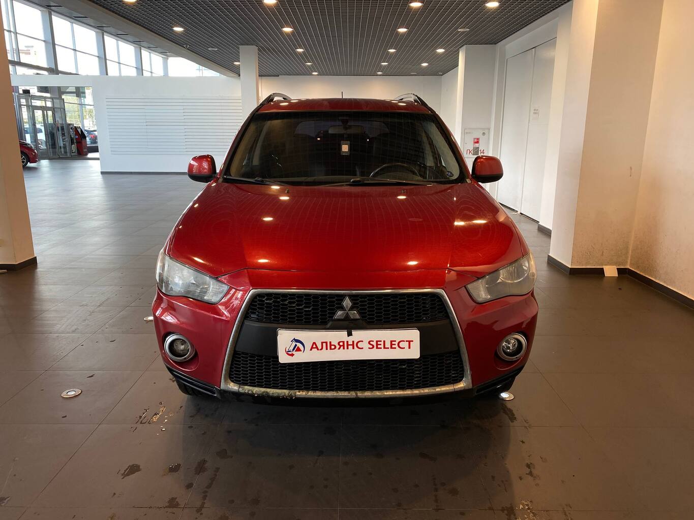 MITSUBISHI OUTLANDER