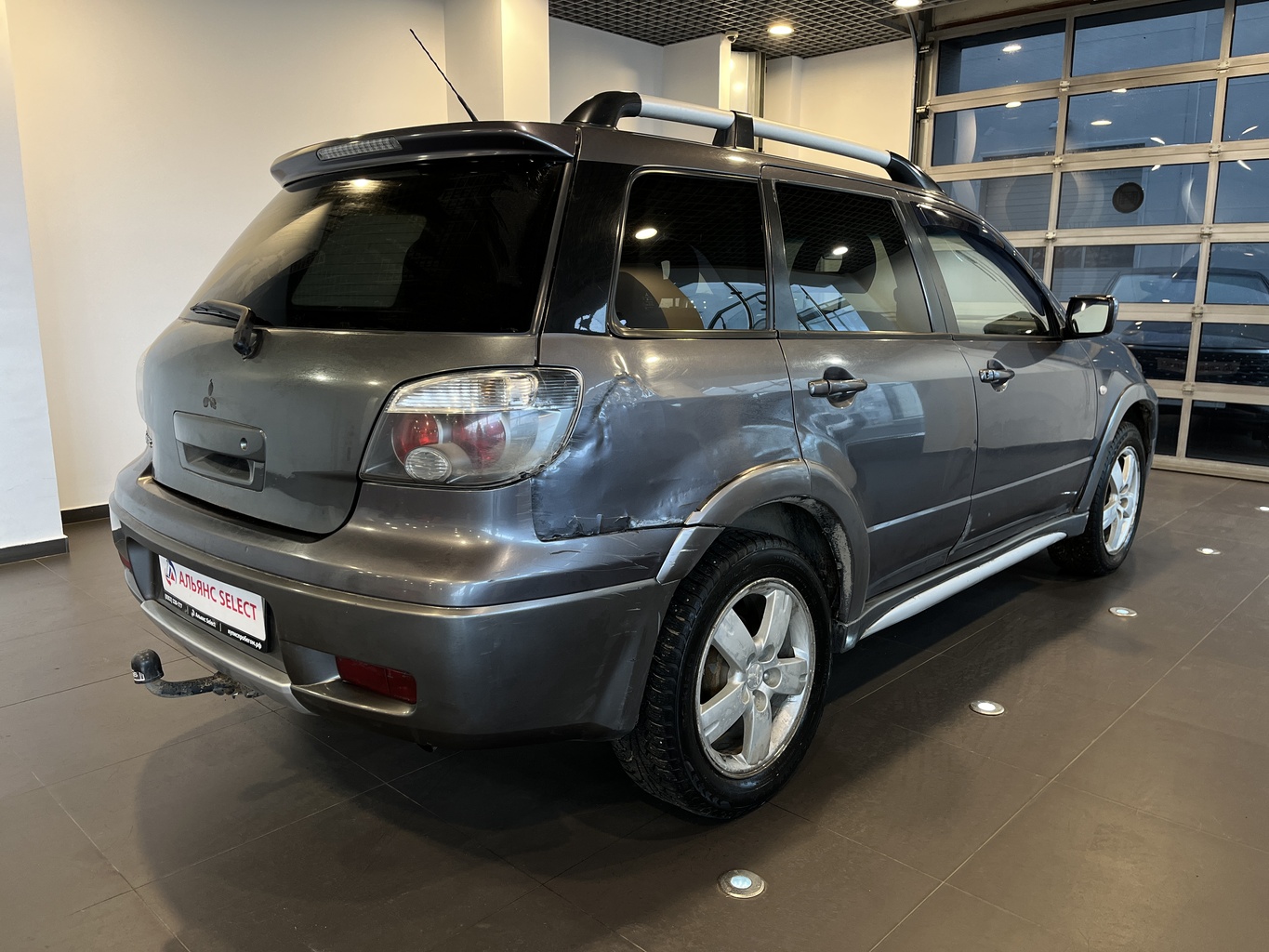 MITSUBISHI OUTLANDER
