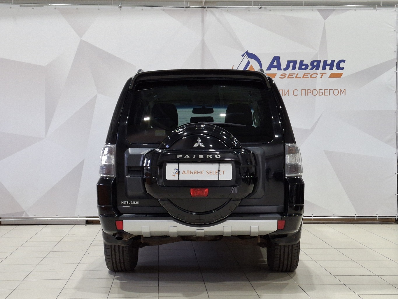 MITSUBISHI PAJERO