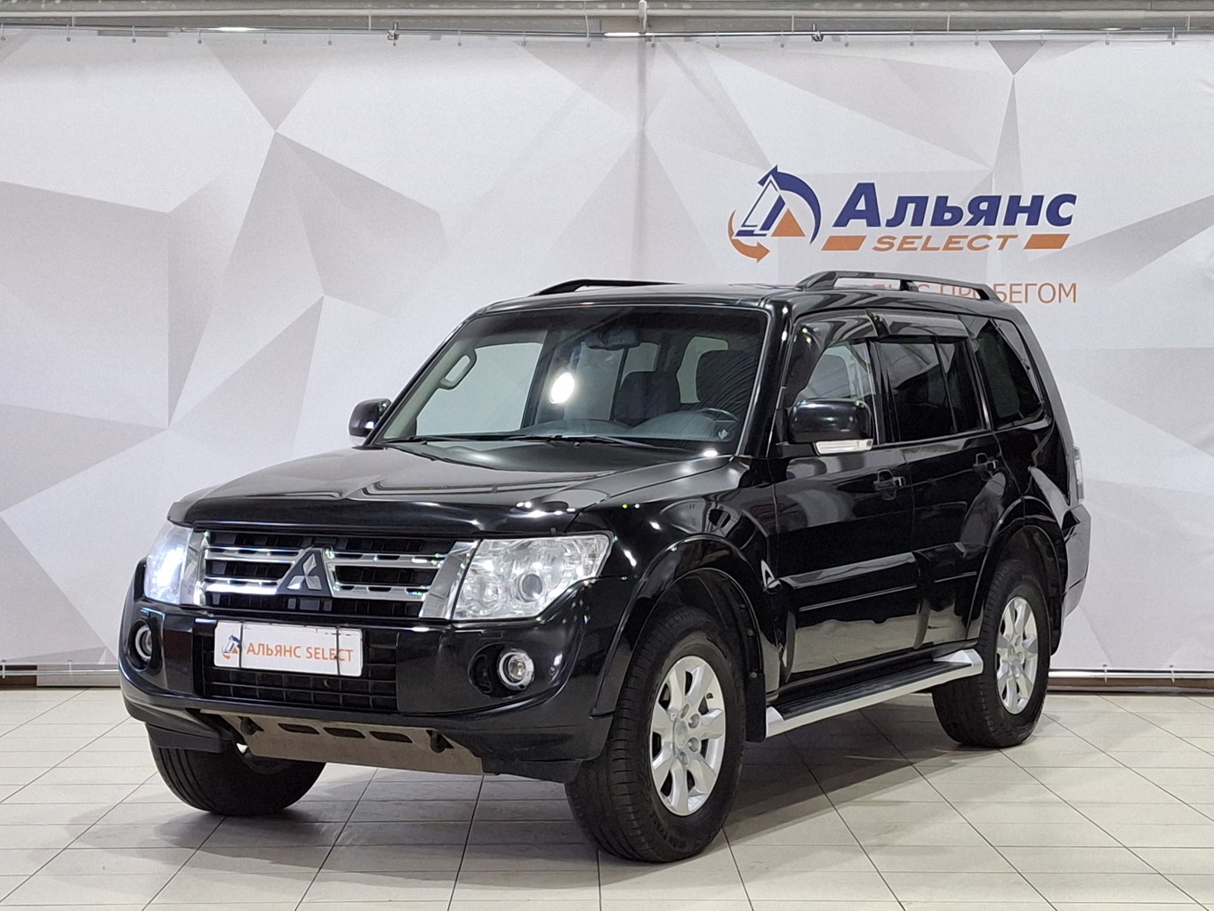 MITSUBISHI PAJERO