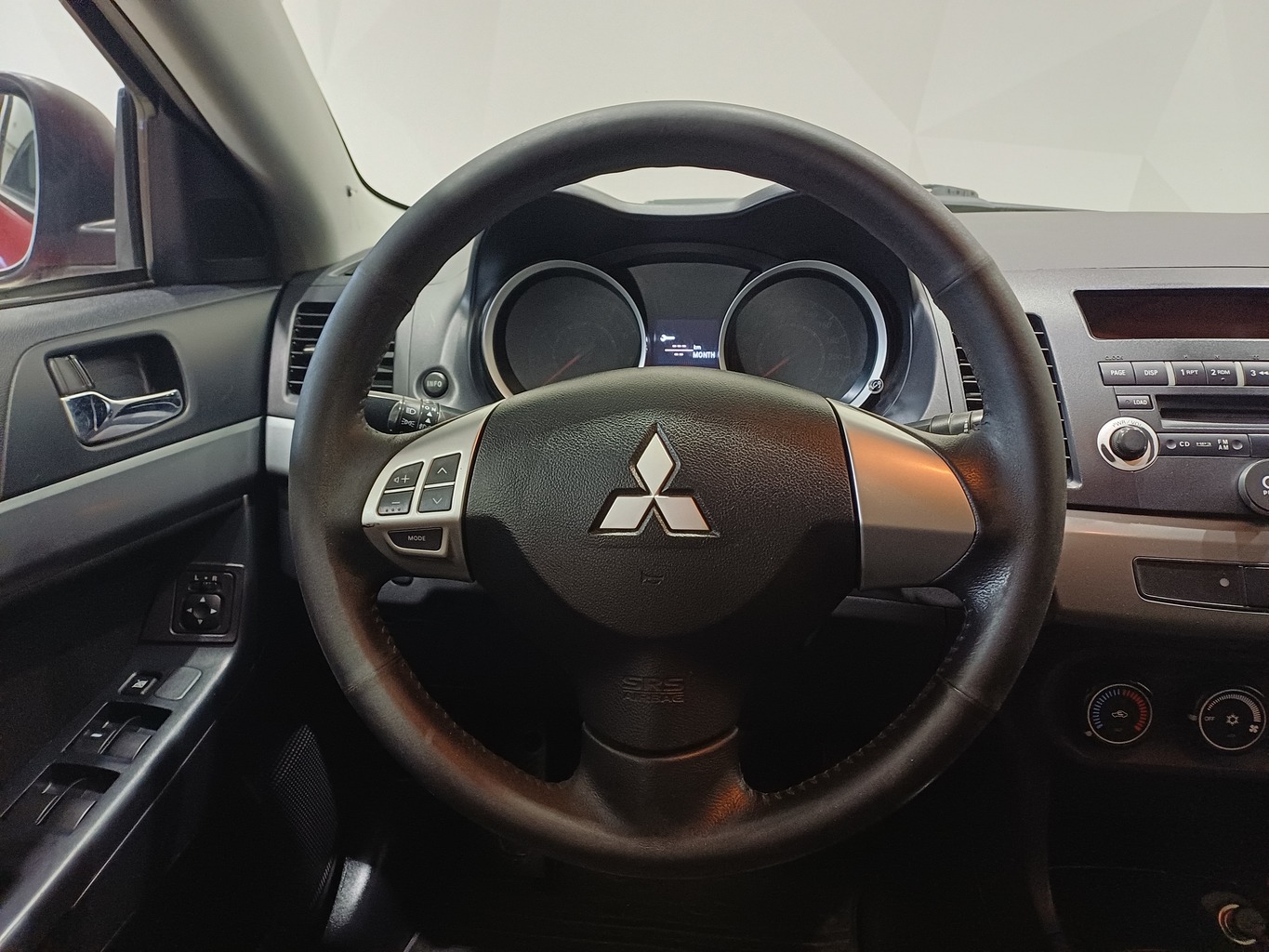 MITSUBISHI LANCER