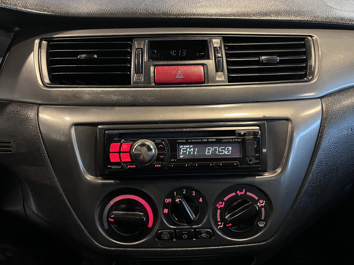 MITSUBISHI LANCER