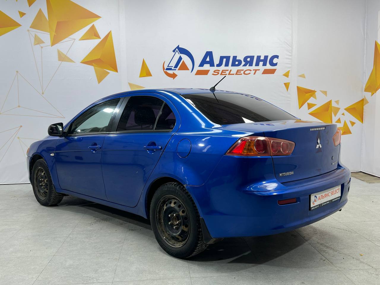 MITSUBISHI LANCER