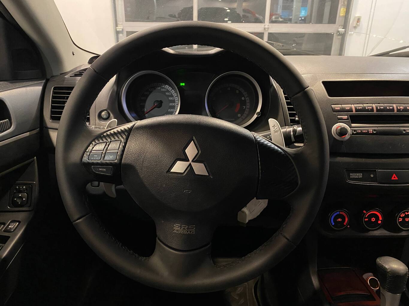MITSUBISHI LANCER