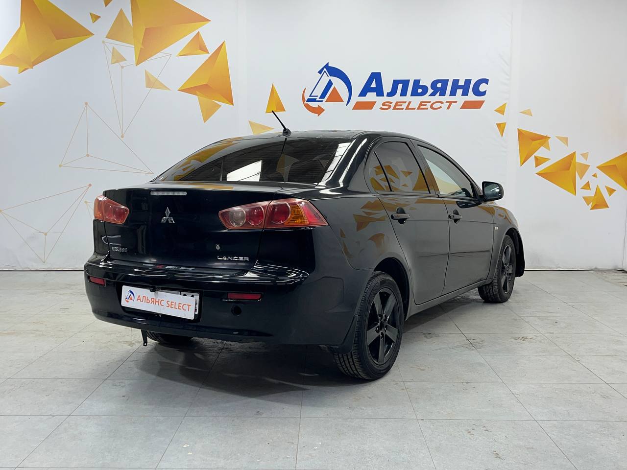 MITSUBISHI LANCER