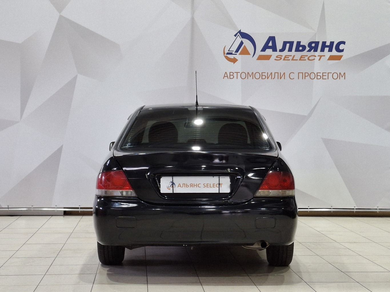 MITSUBISHI LANCER