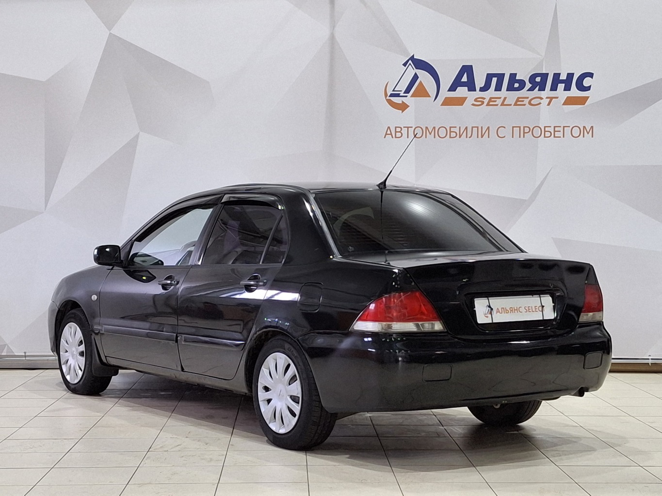 MITSUBISHI LANCER