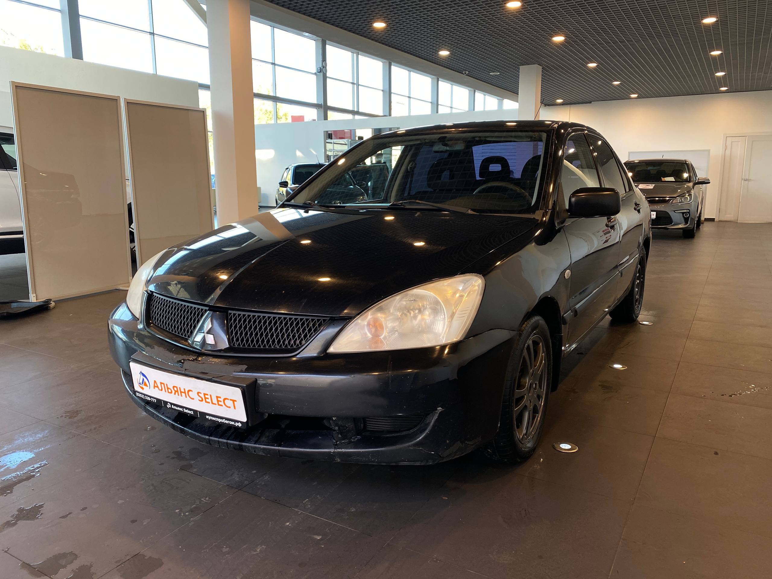 MITSUBISHI LANCER