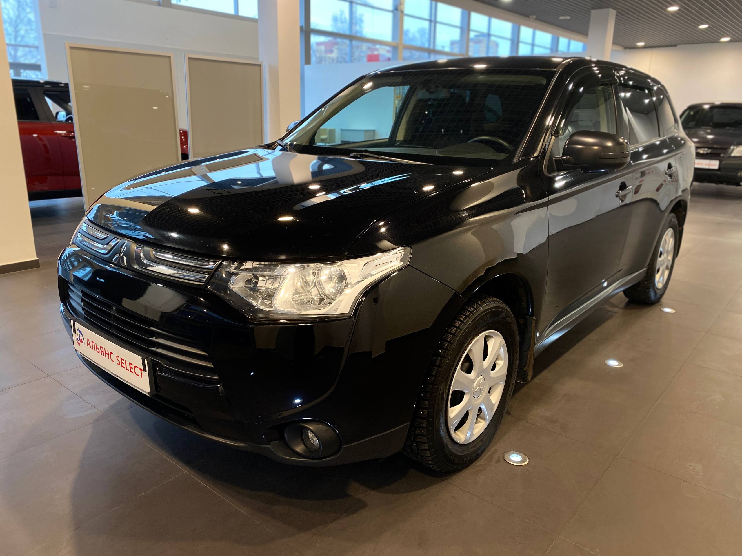 MITSUBISHI OUTLANDER