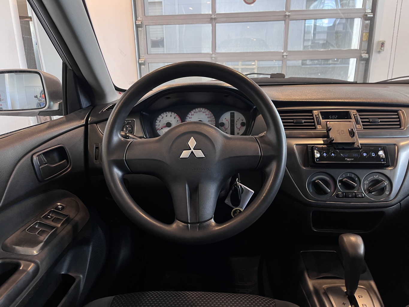 MITSUBISHI LANCER