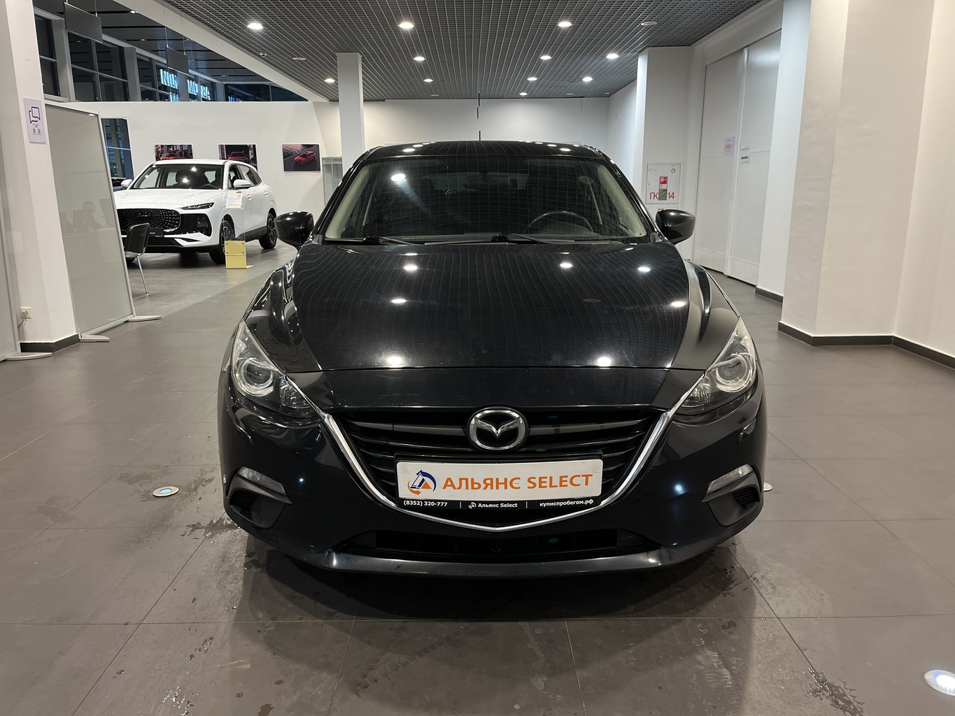MAZDA 3