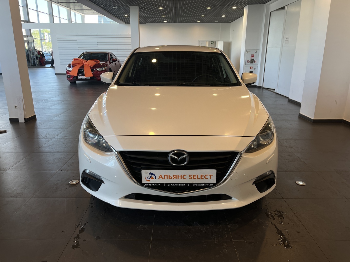 MAZDA 3