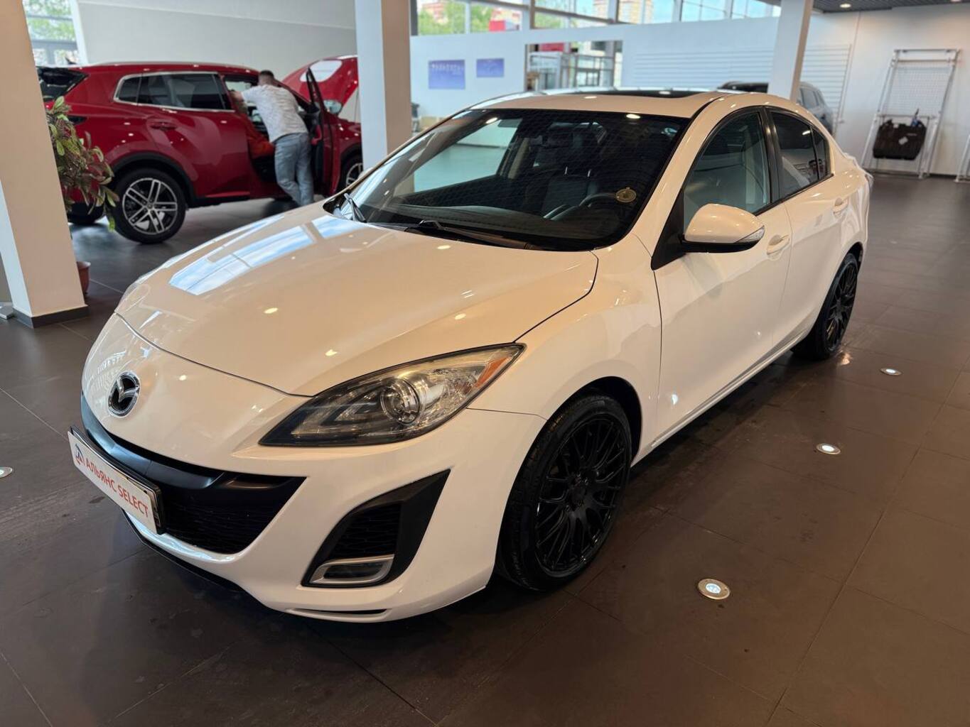 MAZDA 3