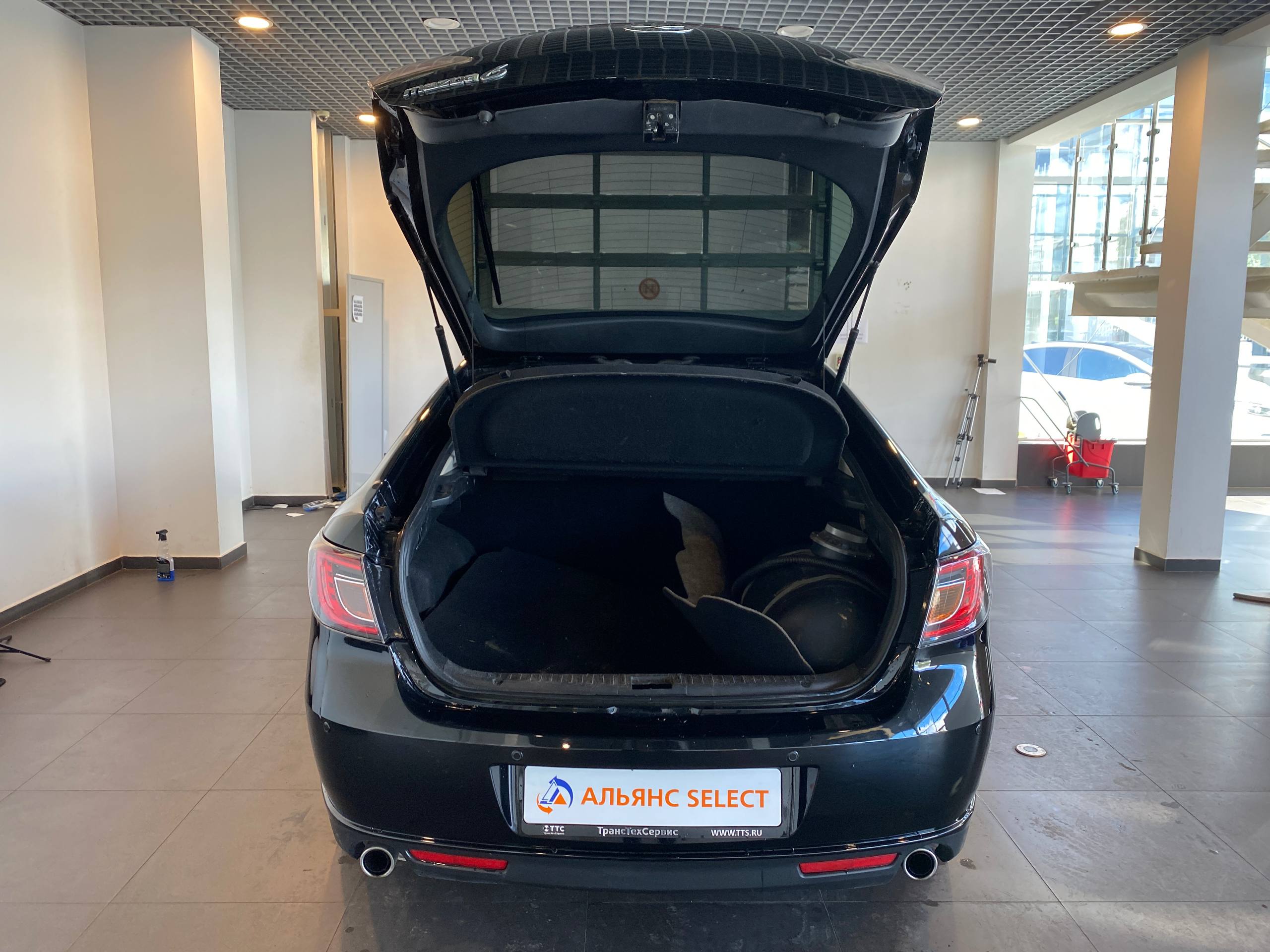 MAZDA 6