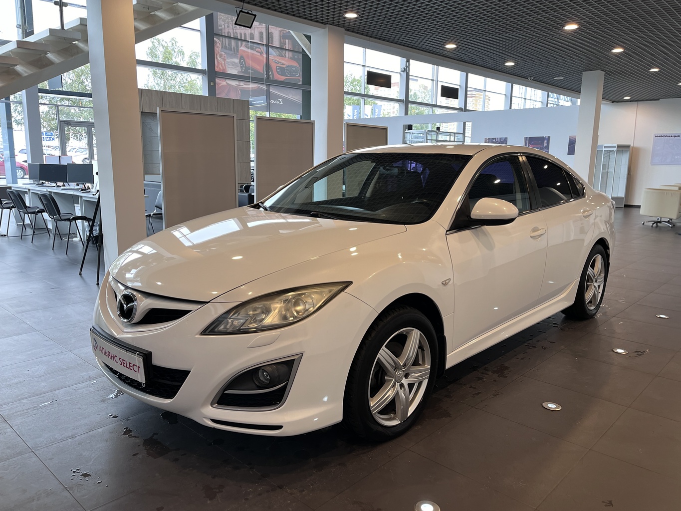 MAZDA 6