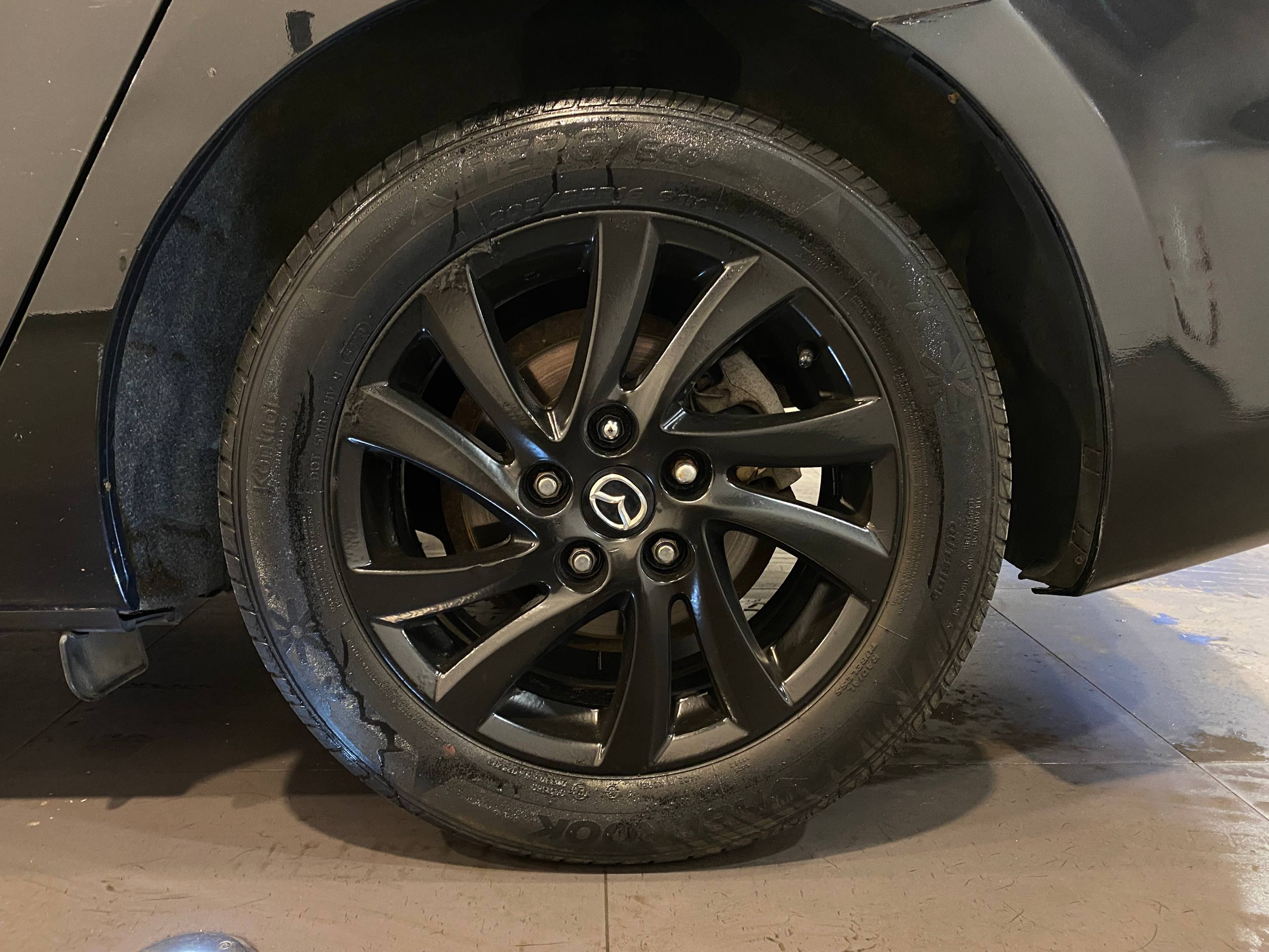 MAZDA 3